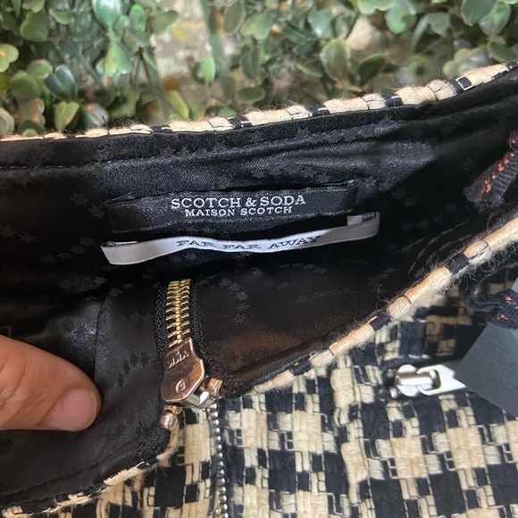 SCOTCH & SODA
MAISON SCOTCH- Skirt. Size- XS - Picture 10 of 11